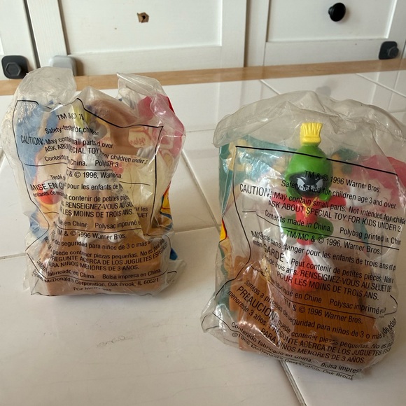 Vintage Space Jam Set McDonald’s Toys Lola Bunny Marvin the Martian 1996 NIB - Picture 5 of 7